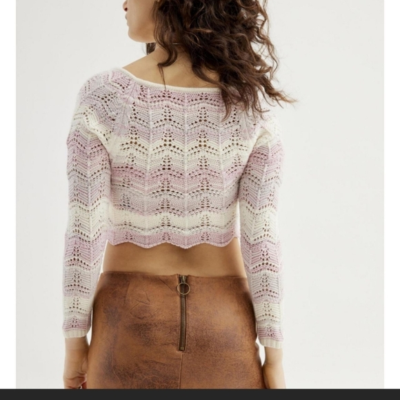 Urban Outfitters Blaire Pink and Cream Knit Cropped Sweater Top Size S - Picture 3 of 8
